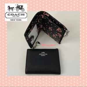 💯Authentic Coach Snap Card Case❤️